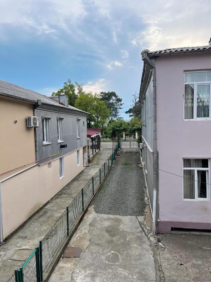 Guesthouse On Agmashenebeli 328 Kobuleti Ngoại thất bức ảnh