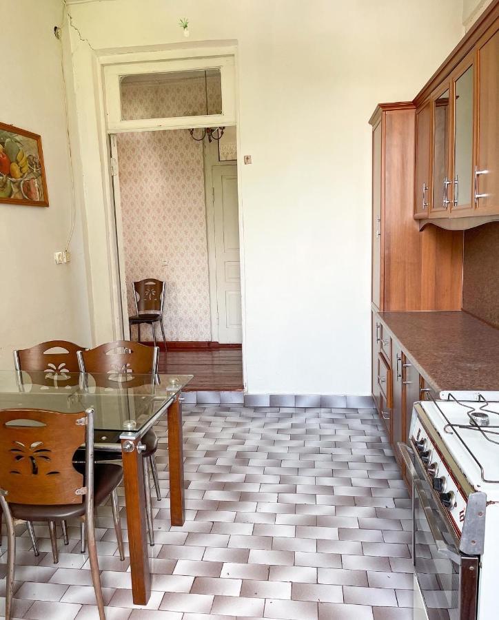 Guesthouse On Agmashenebeli 328 Kobuleti Ngoại thất bức ảnh